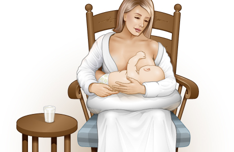 How to cradle the baby while breastfeeding