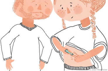 Dani se aplica insulina mientras su papá la observa Dani se aplica insulina mientras su papá la observa
