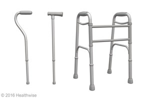 Bastones y un andador