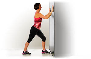 Cómo hacer el estiramiento de la pantorrilla